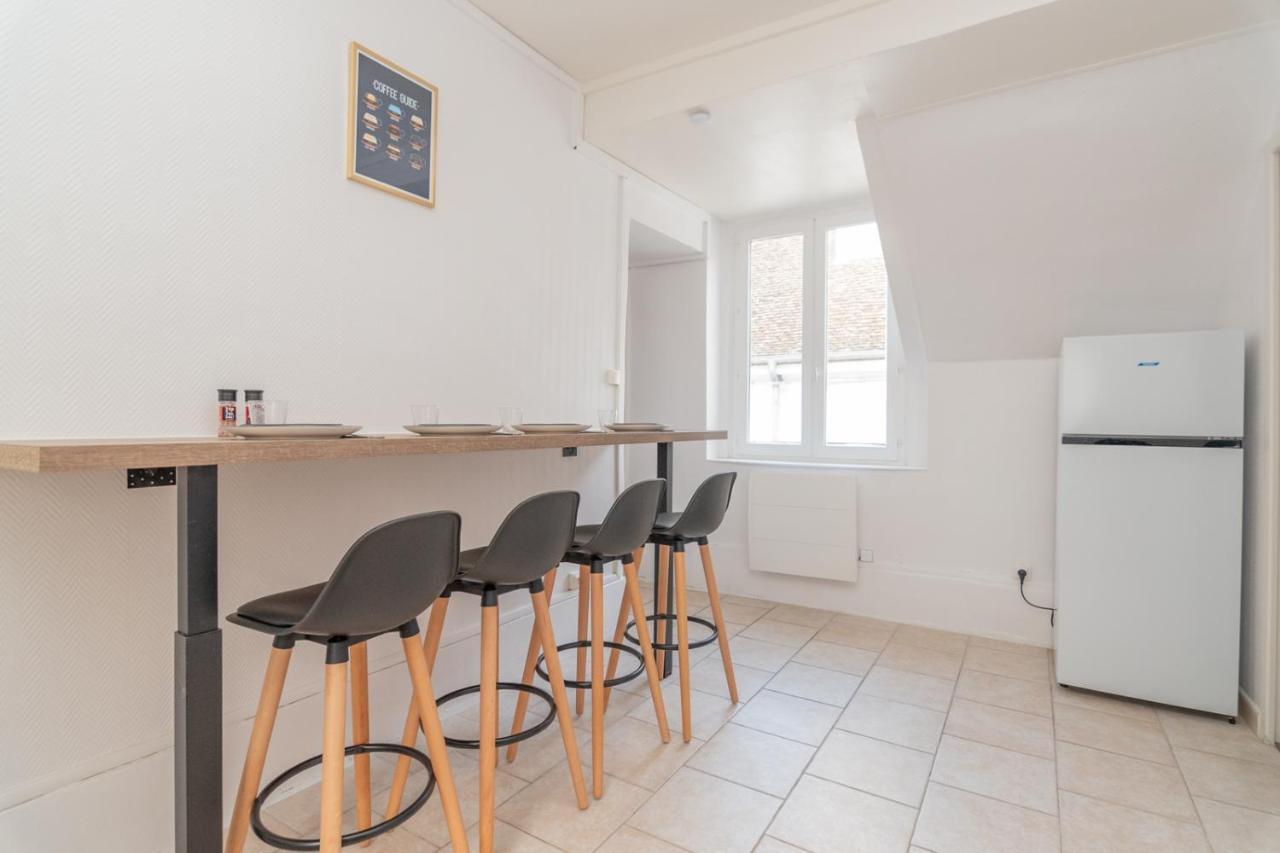 Appartement Cosy Au Centre Ville Avec Garage ชาลง-ซูร์-ซอน ภายนอก รูปภาพ